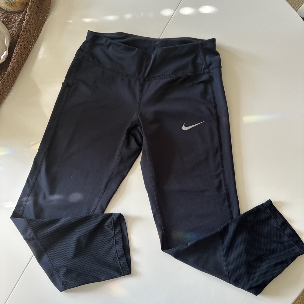 Nike dry fit cropped legging
